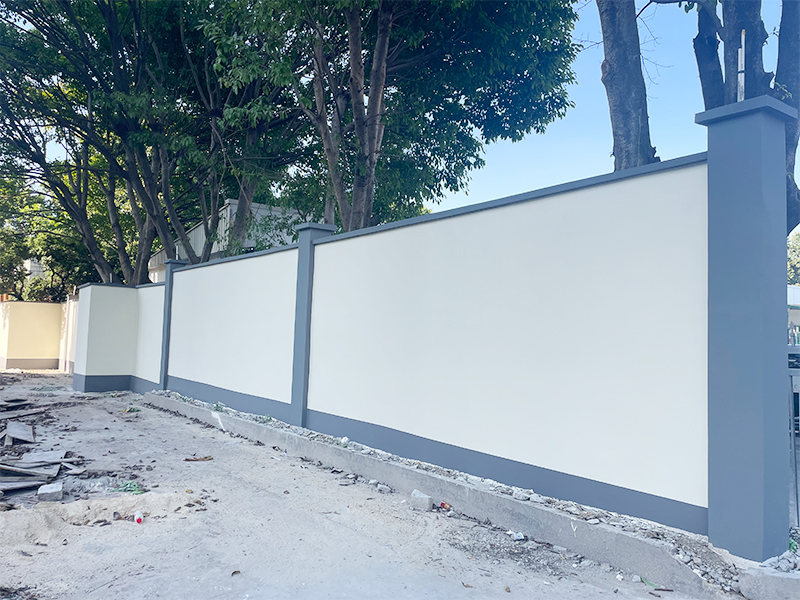 市局上桥大院围墙修缮...